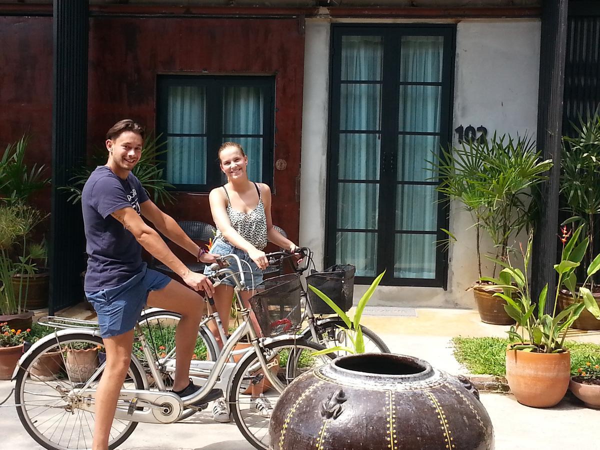 What'S Up Chiang Mai Luaran gambar